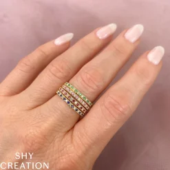0.10CT DIAMOND & 0.10CT EMERALD BAND