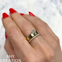 0.39CT DIAMOND EMERALD BAND