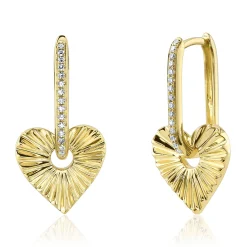 0.08CT DIAMOND HEART EARRING