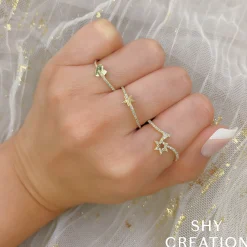 0.07CT DIAMOND HEART RING