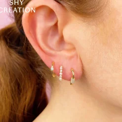 0.08CT DIAMOND HUGGIE EARRING