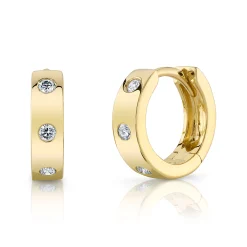 0.11CT DIAMOND MINI HUGGIE EARRING